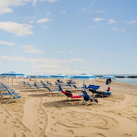 سان بنيديتّو ديل ترونتو Residence Brezza Di Mare المظهر الخارجي الصورة